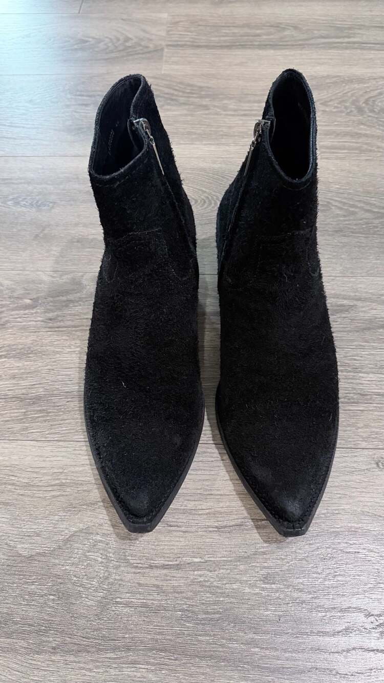 Saint Laurent Lukas Black Suede Chelsea Boots Size 44